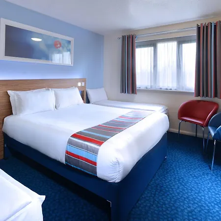 Travelodge 3*