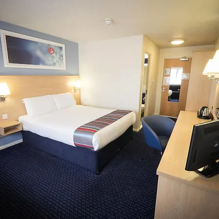 Travelodge Hotel 3*