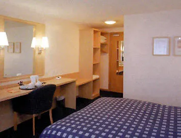 Отель Travelodge 3*