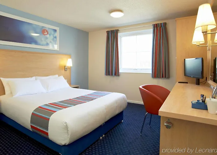 Travelodge Hotel 3*