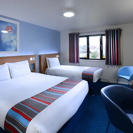 Travelodge 3*