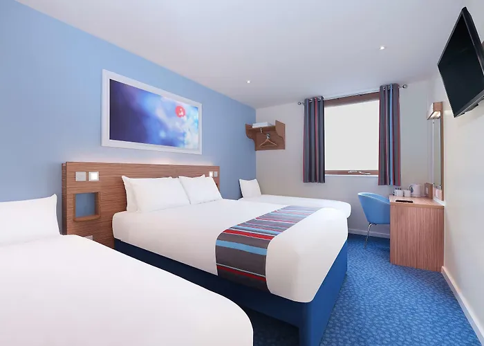 Travelodge 3* Cork